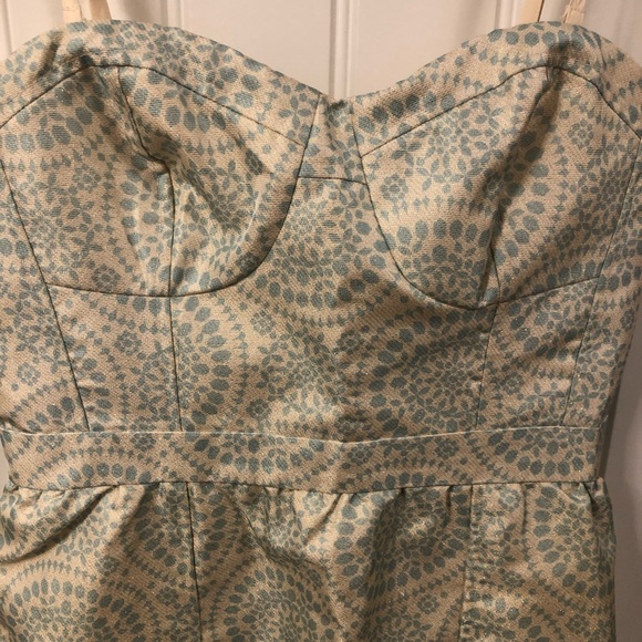 Dress - Picture 5 of 6